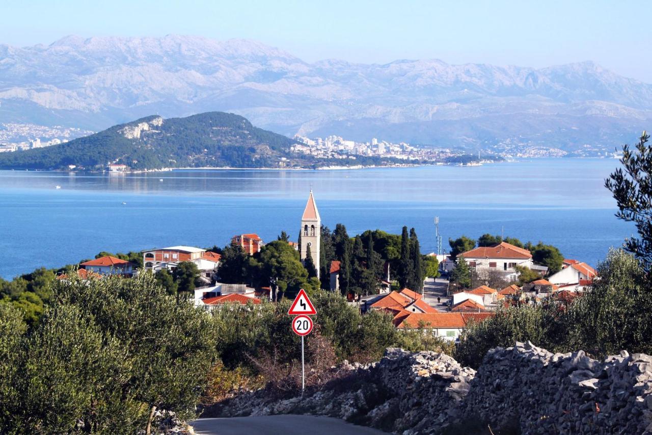 Apartments By The Sea Slatine, Ciovo - 15504 Esterno foto