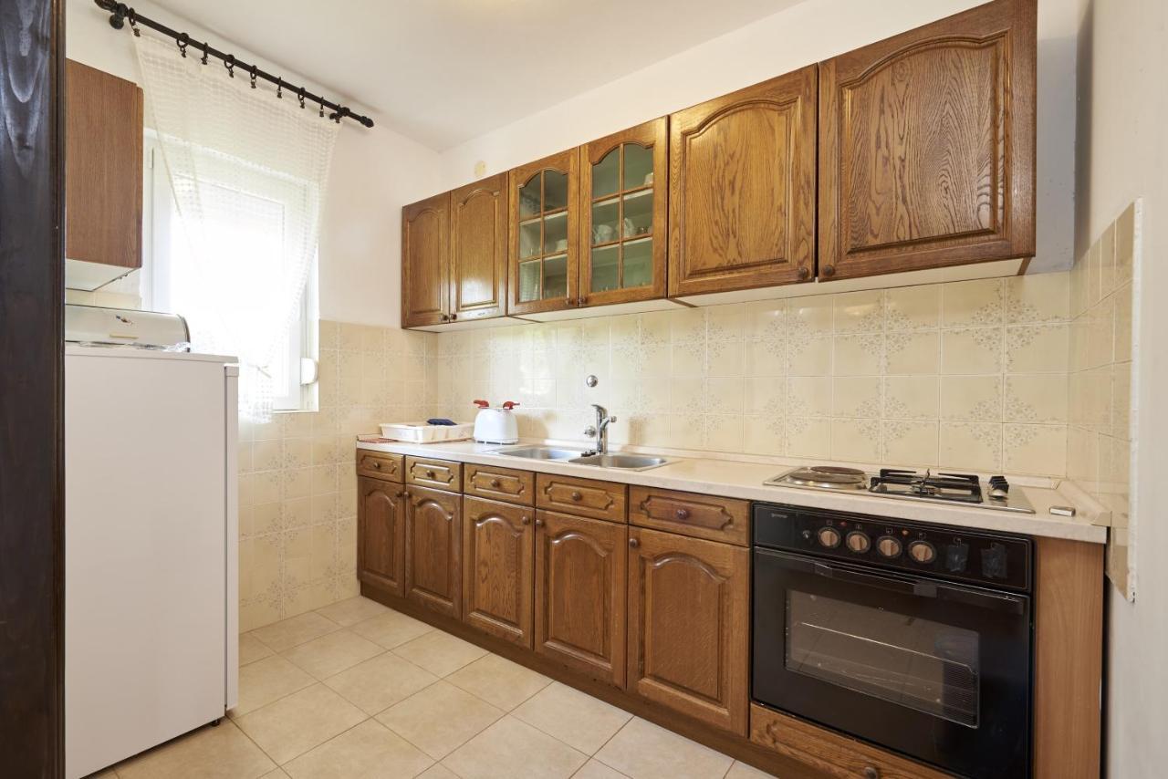 Apartments By The Sea Slatine, Ciovo - 15504 Esterno foto
