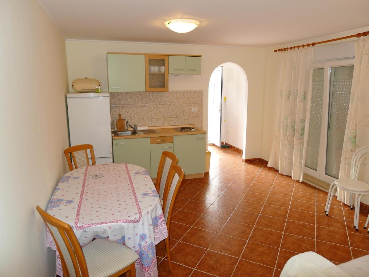 Apartments By The Sea Slatine, Ciovo - 15504 Esterno foto