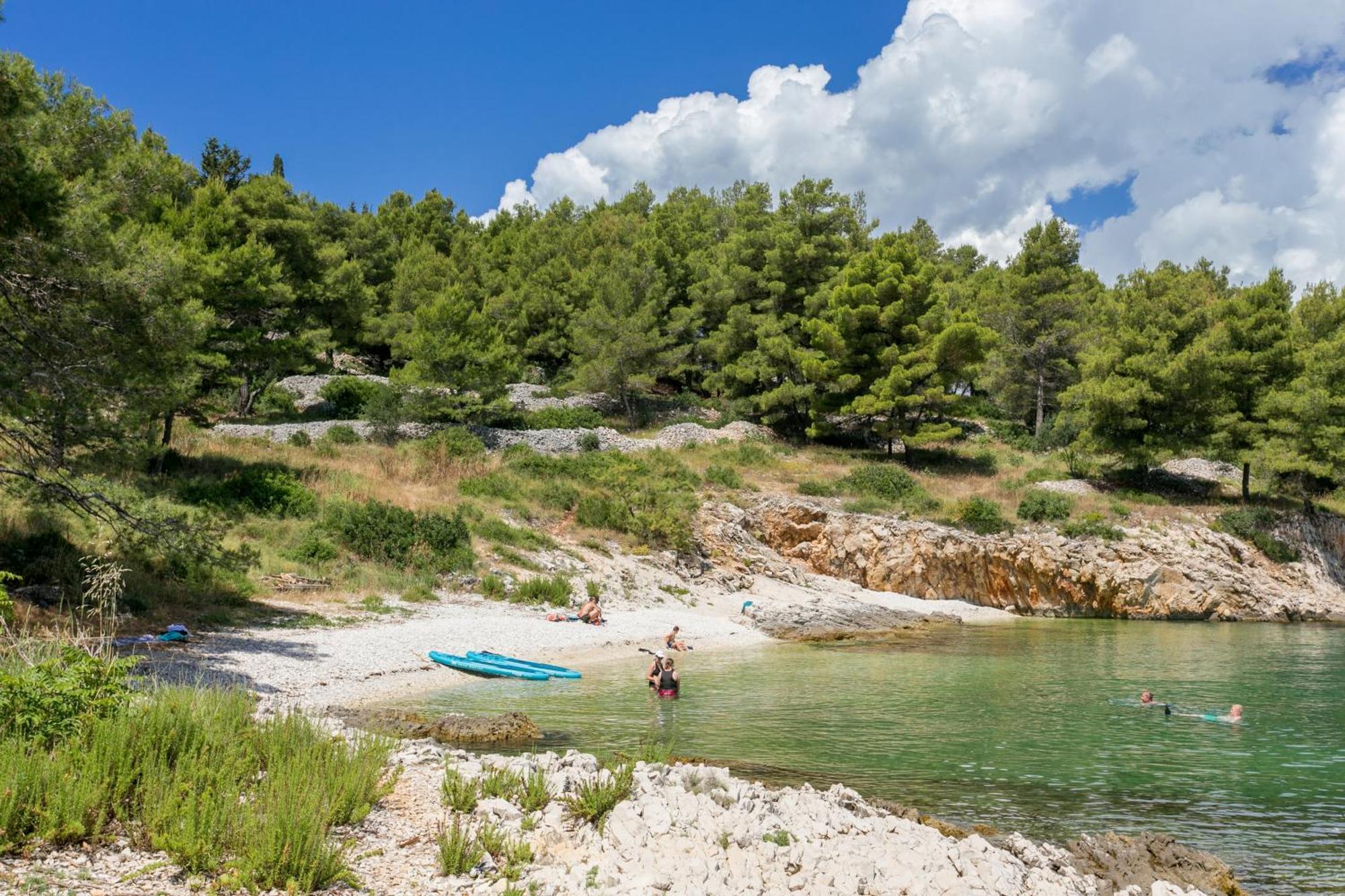Apartments By The Sea Slatine, Ciovo - 15504 Esterno foto